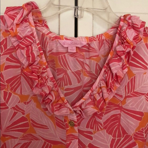 Lilly Pulitzer Tops - Lilly Pulitzer silk top size 4